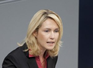 Politikerin Manuela Schwesig kritisiert Entwurf vom neuen Versorgungsnetz